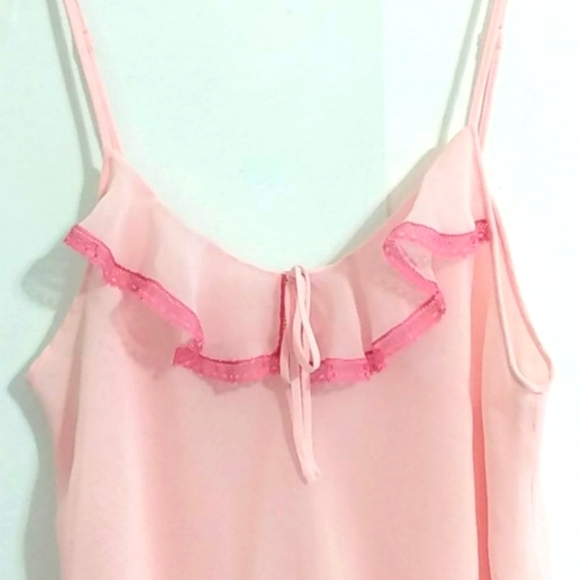 LORD & TAYLOR PINK LACE FLUTTER CHEMISE SIZE SMALL - Picture 3 of 10